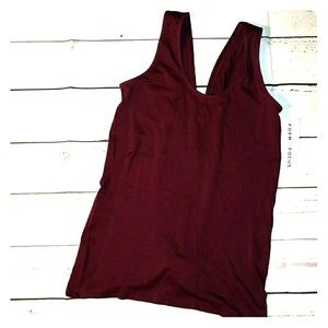 Form + Focus tie back workout top